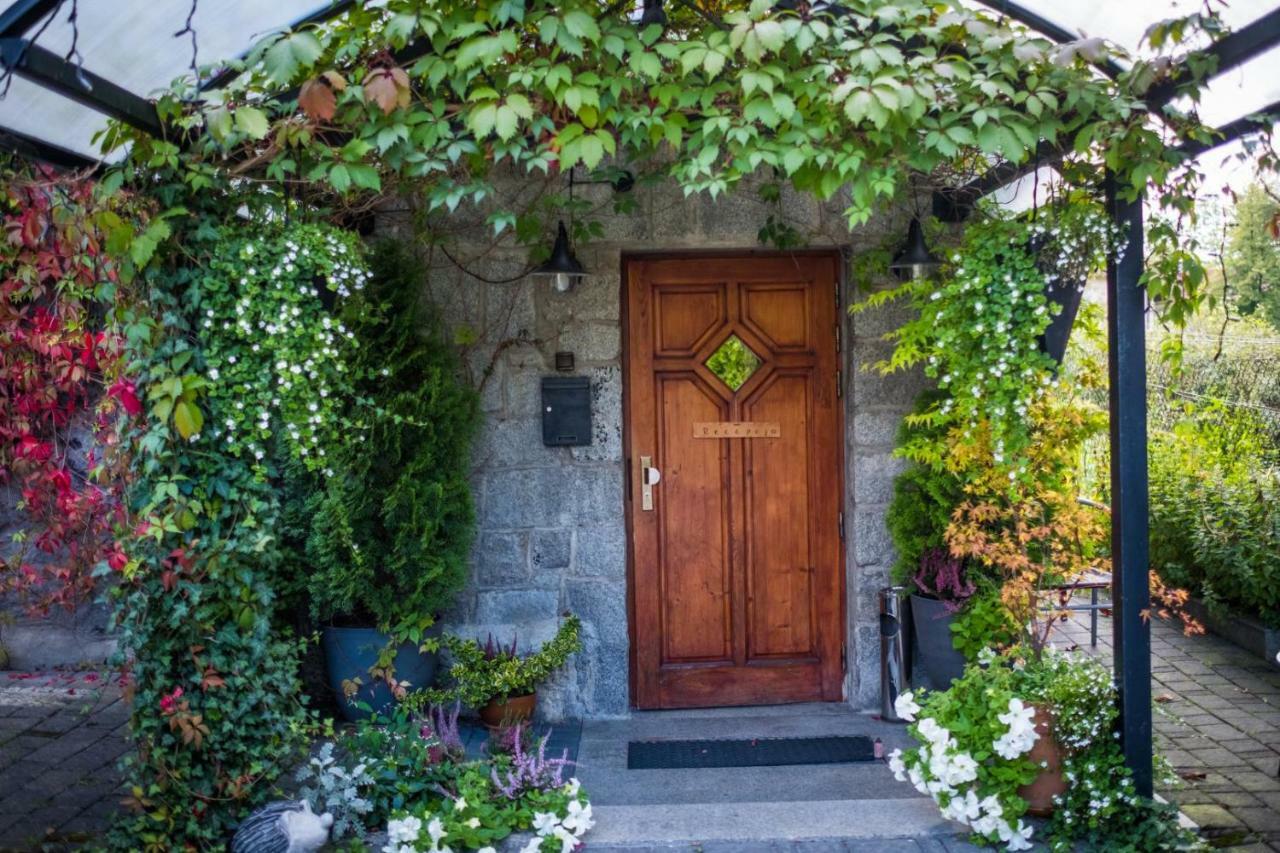 Iskra Bed & Breakfast 3*